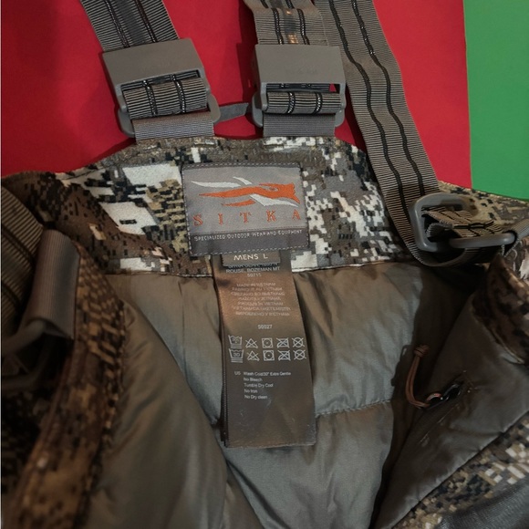 Sitka Optifade Elevated II Incinerator Aerolite Hunting Bib - Picture 2 of 6